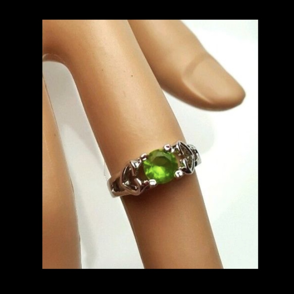 Silver Plated Mother Daughter  Birthstone Ring Green Size 8  *